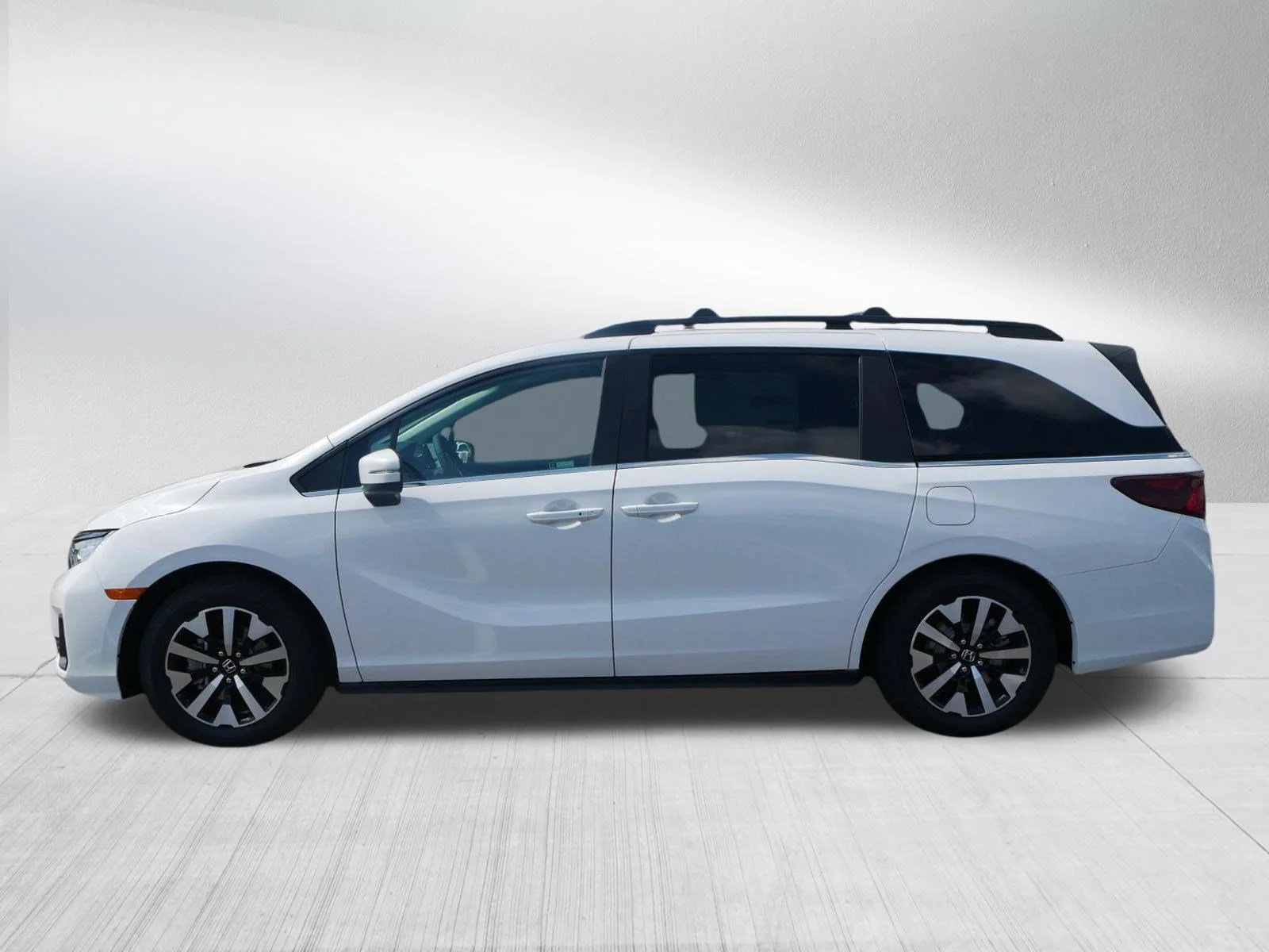 New 2026 Platinum White Pearl Honda EX-L image 4