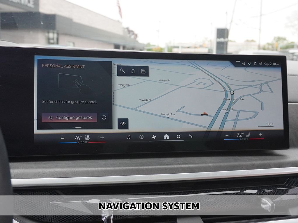 Used 2024 Black BMW xDrive40i image 3