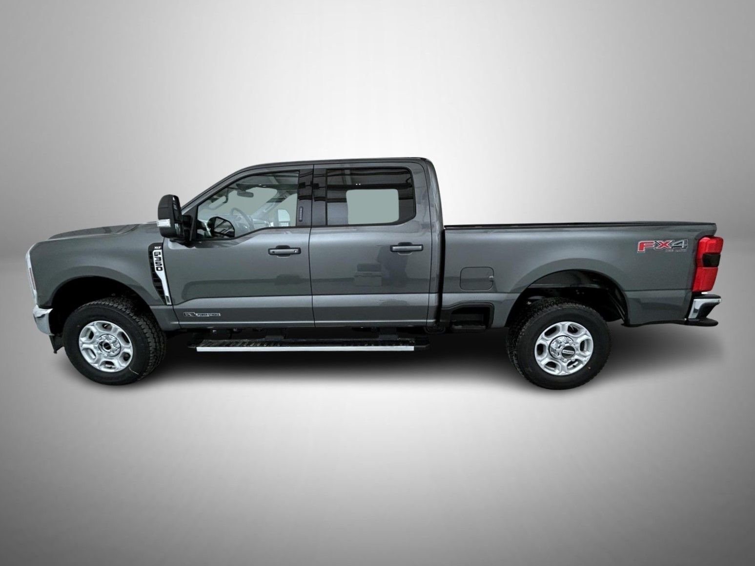 New 2026 Carbonized Gray Metallic Ford XLT image 8