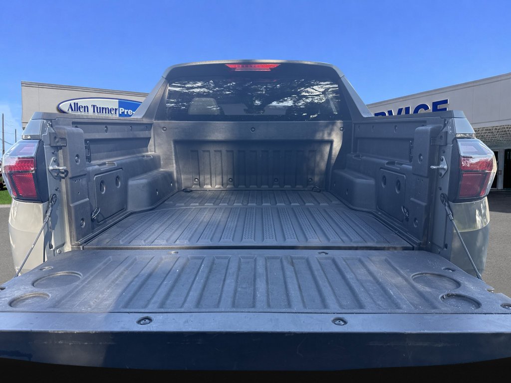 Used 2024 Hampton Gray Hyundai SEL image 29