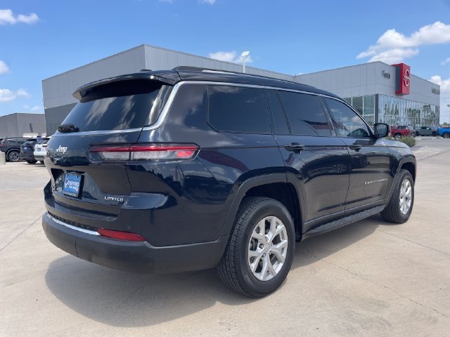 Used 2023 Black Jeep Limited image 5