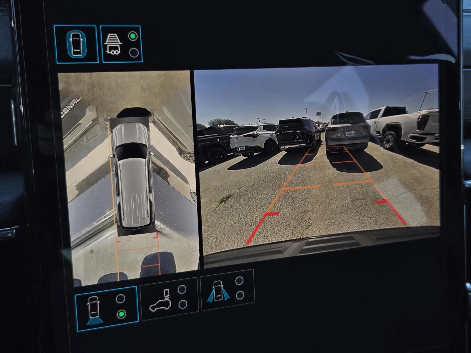 2026 GMC Yukon XL Denali - Photo 17