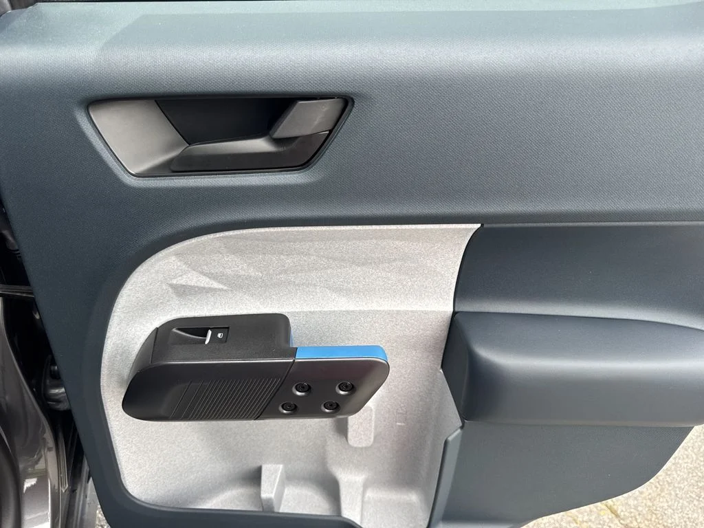 New 2026 Carbonized Gray Metallic Ford XLT image 16