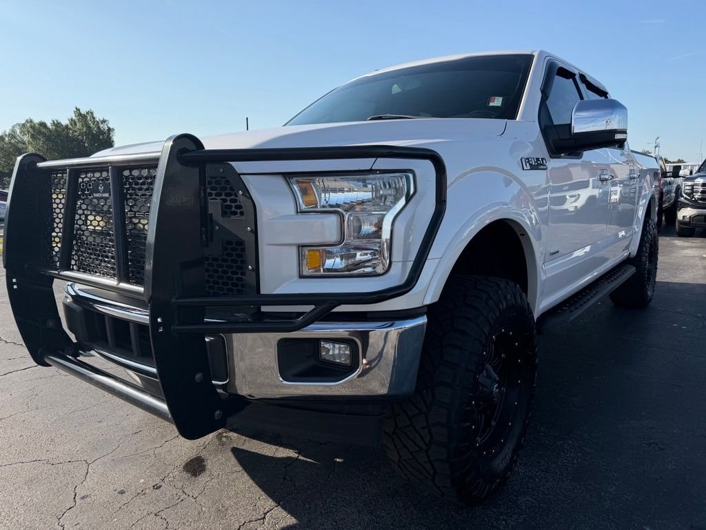 Used 2017 White Ford Lariat image 9