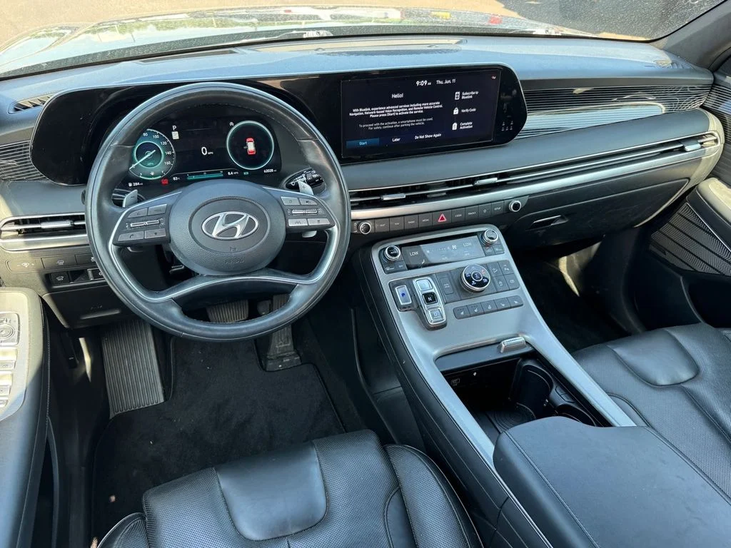 Used 2023 Green Hyundai Calligraphy image 11