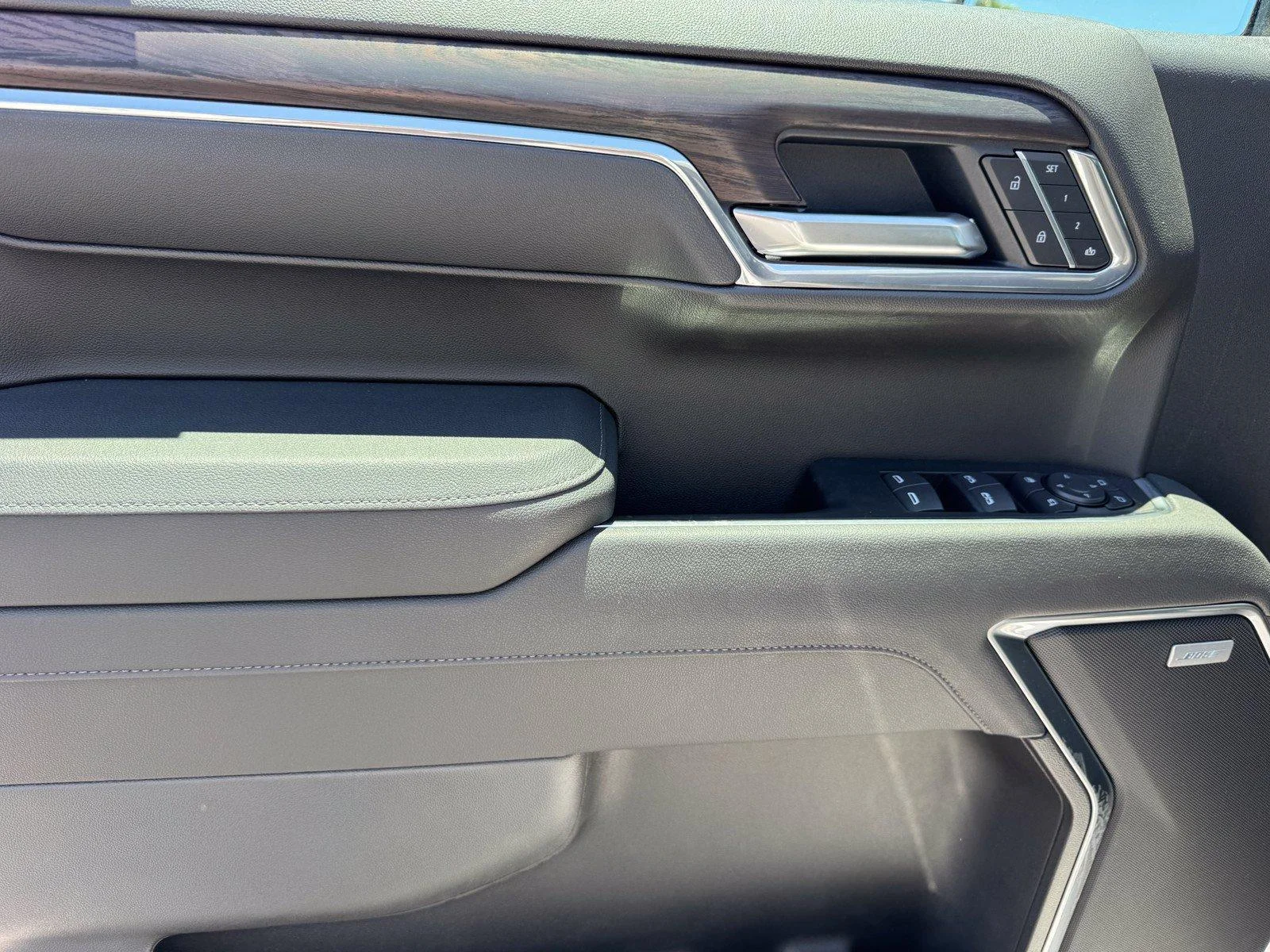 New 2026 Summit White GMC SLT image 17