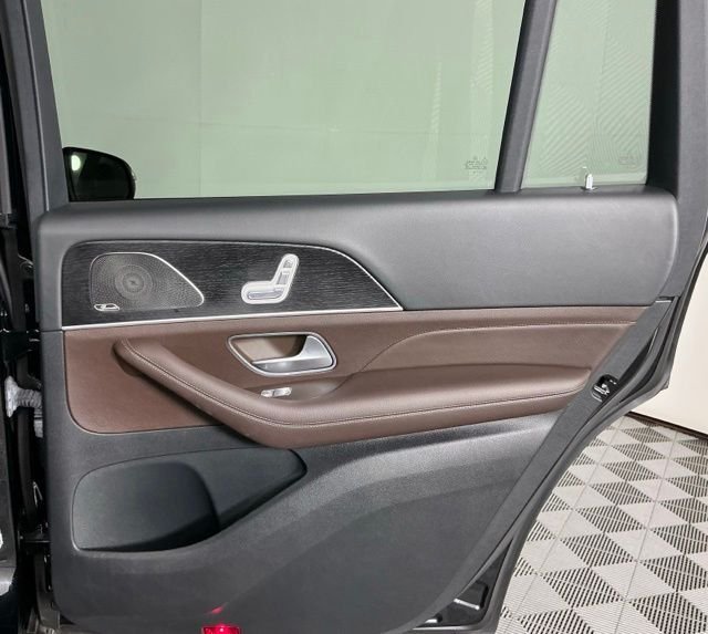 Used 2023 Black Mercedes-Benz GLS 450 image 24