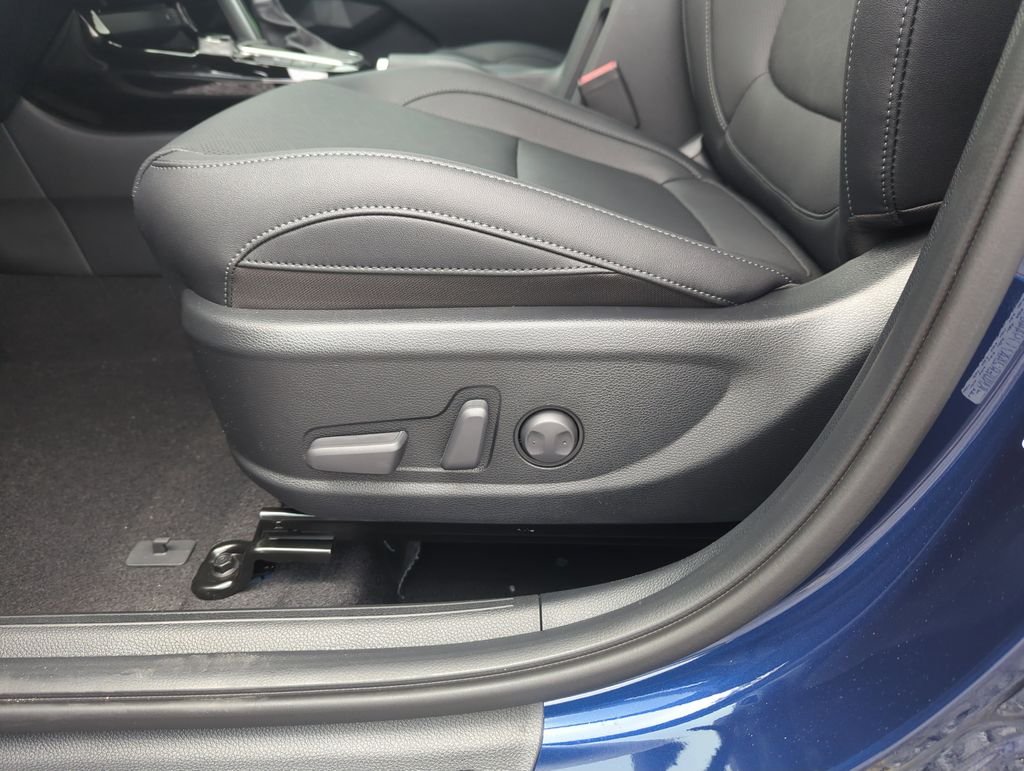 New 2026 Dark Ocean Blue Kia EX image 13