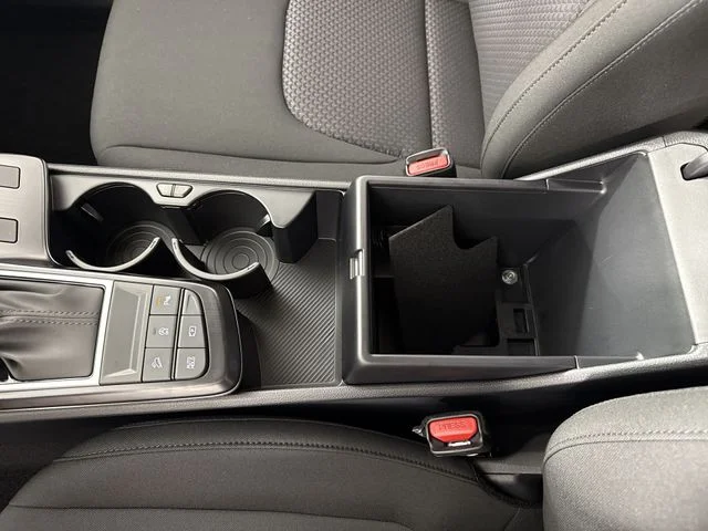 New 2026 Glacial White Pearl Kia LX image 20