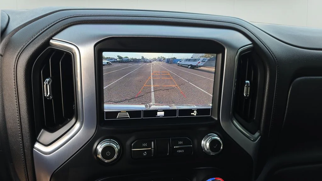 Used 2020 White GMC SLT image 20