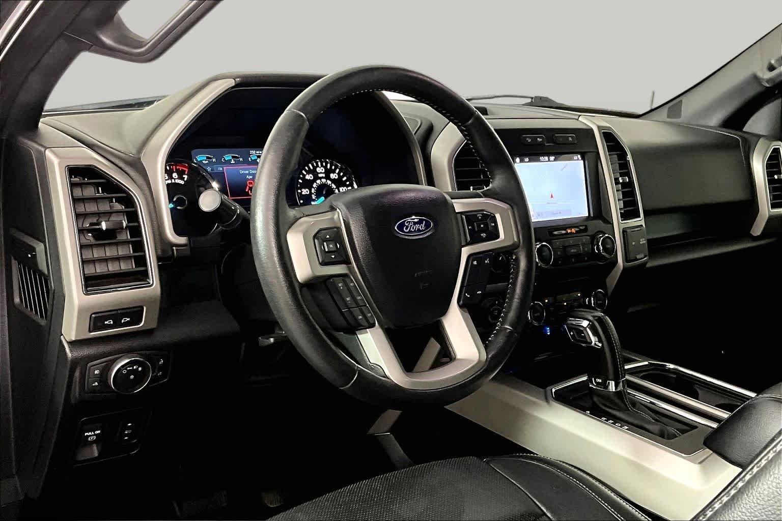 Used 2018 Magnetic Ford LARIAT image 16
