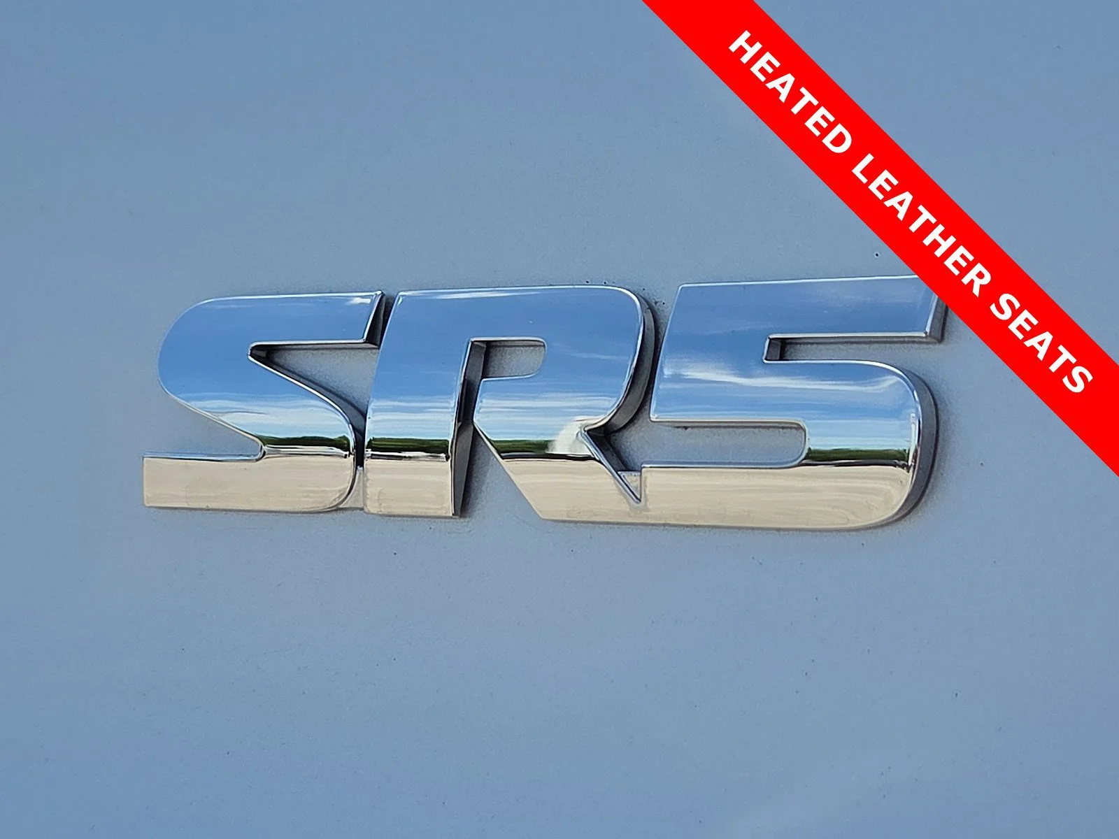 Used 2022 Classic Silver Metallic Toyota SR5 Premium image 8