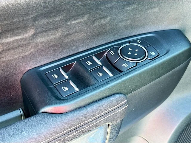 Used 2024 Blue Ford XLT image 18