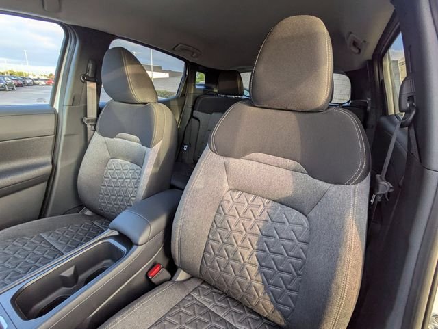 Used 2026 Aspen White Nissan SV image 23
