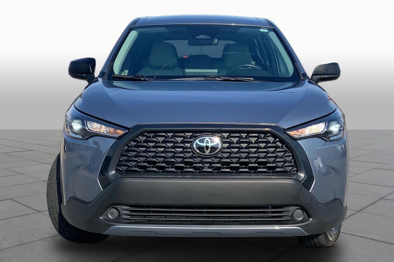 Used 2024 Celestite Toyota L image 4