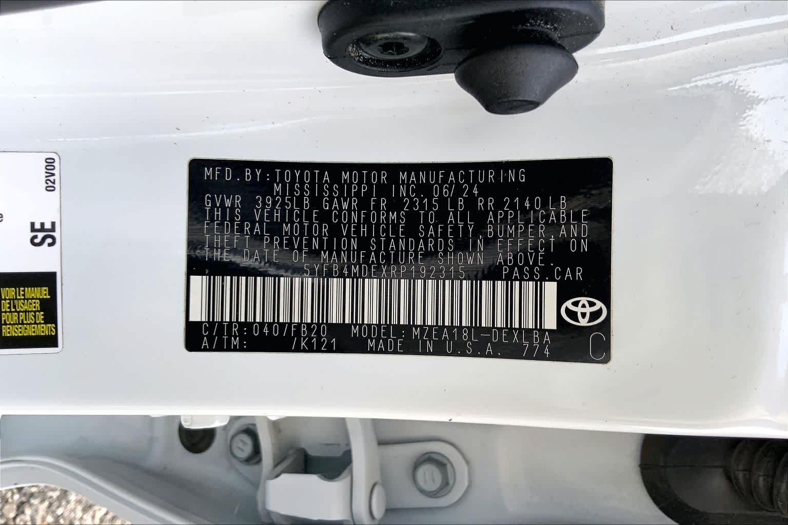 Used 2024 Ice Cap Toyota LE image 36