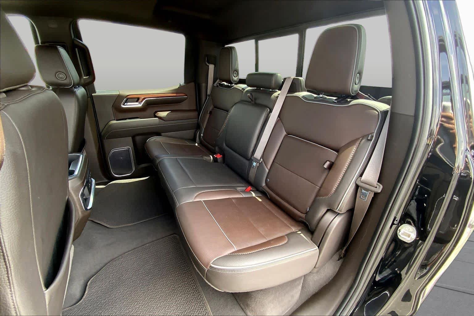Used 2023 Onyx Black GMC Denali image 21