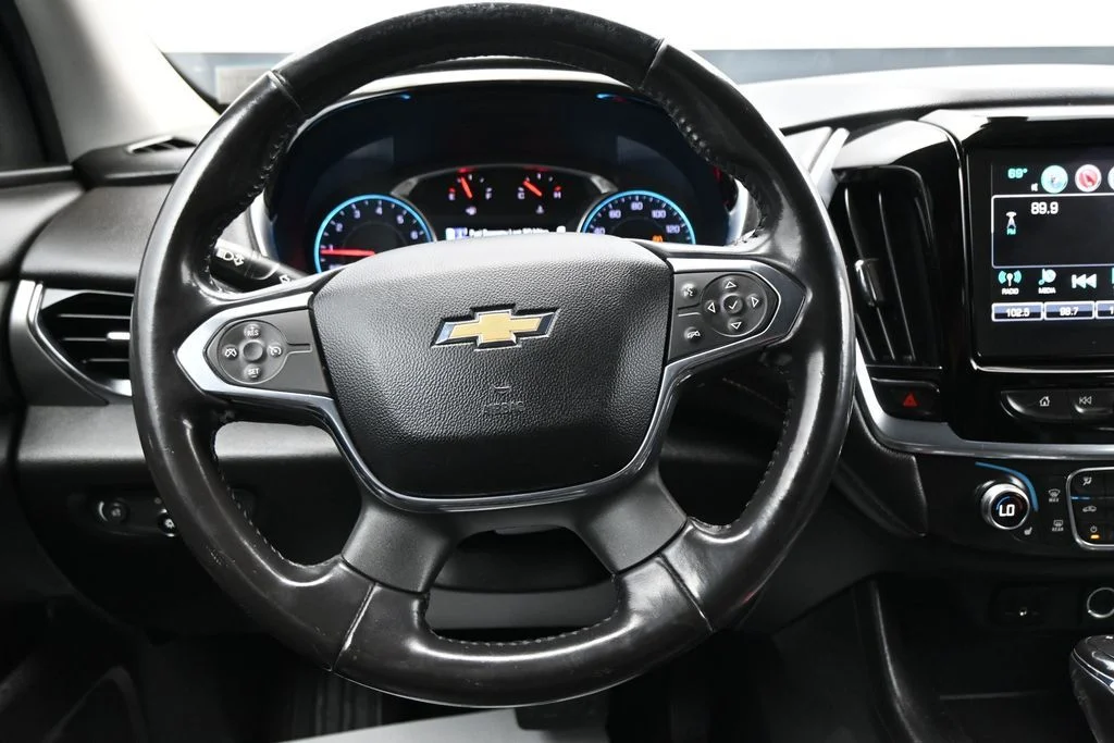 Used 2019 Gray Chevrolet RS image 14