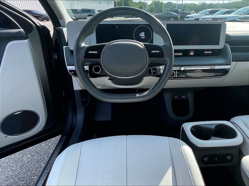 Used 2022 Gray Hyundai Limited image 17