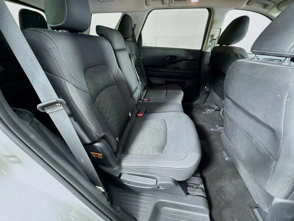 Used 2024 Silver Nissan SV image 34