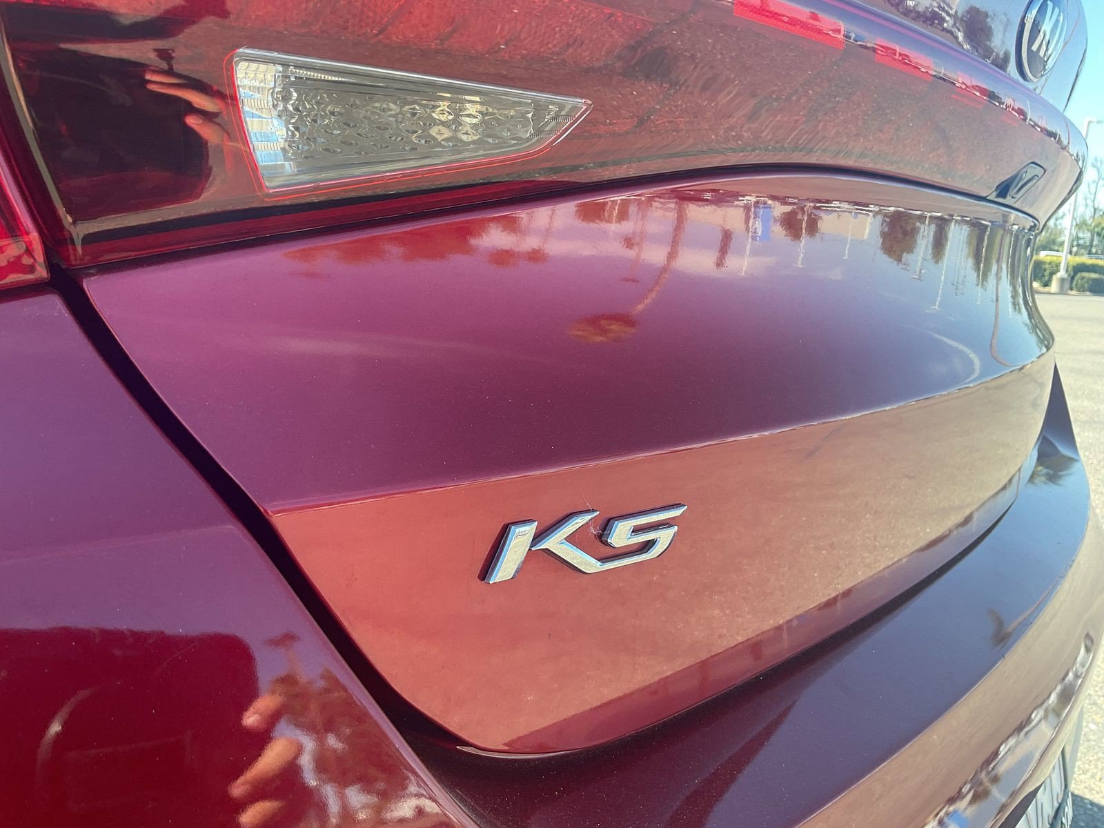 Used 2021 Passion Red Kia EX image 9