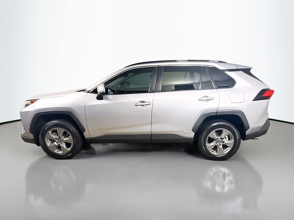 Certified Used 2022 Silver Sky Metallic Toyota Hybrid XLE image 4
