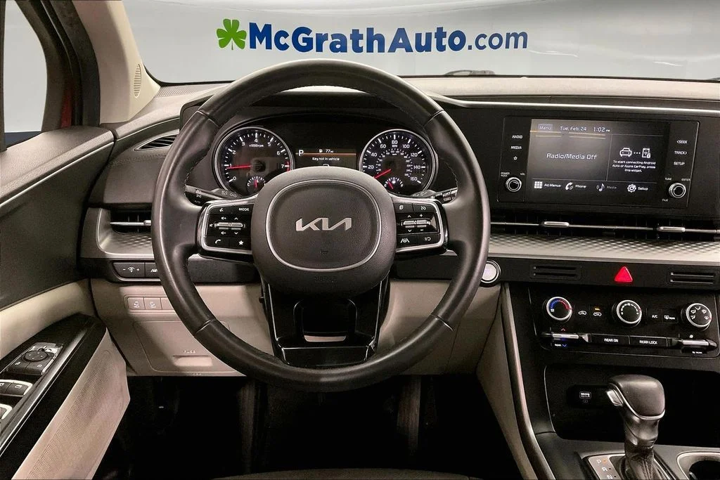 Certified Used 2022 Red Kia LXS image 7