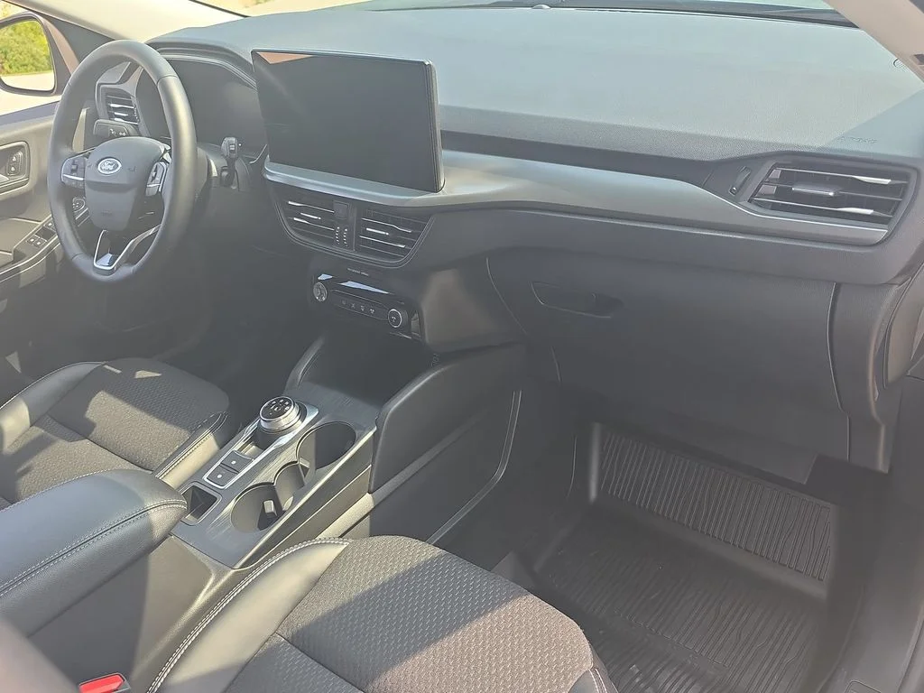 Used 2025 Blue Ford Base image 30
