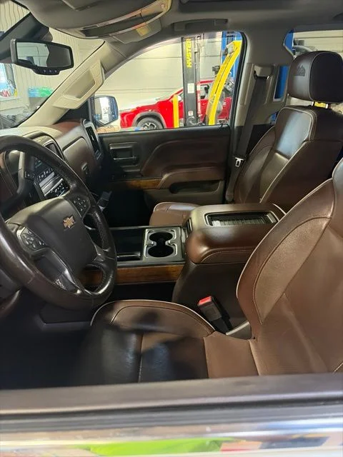 Used 2017 Beige Chevrolet High Country image 2