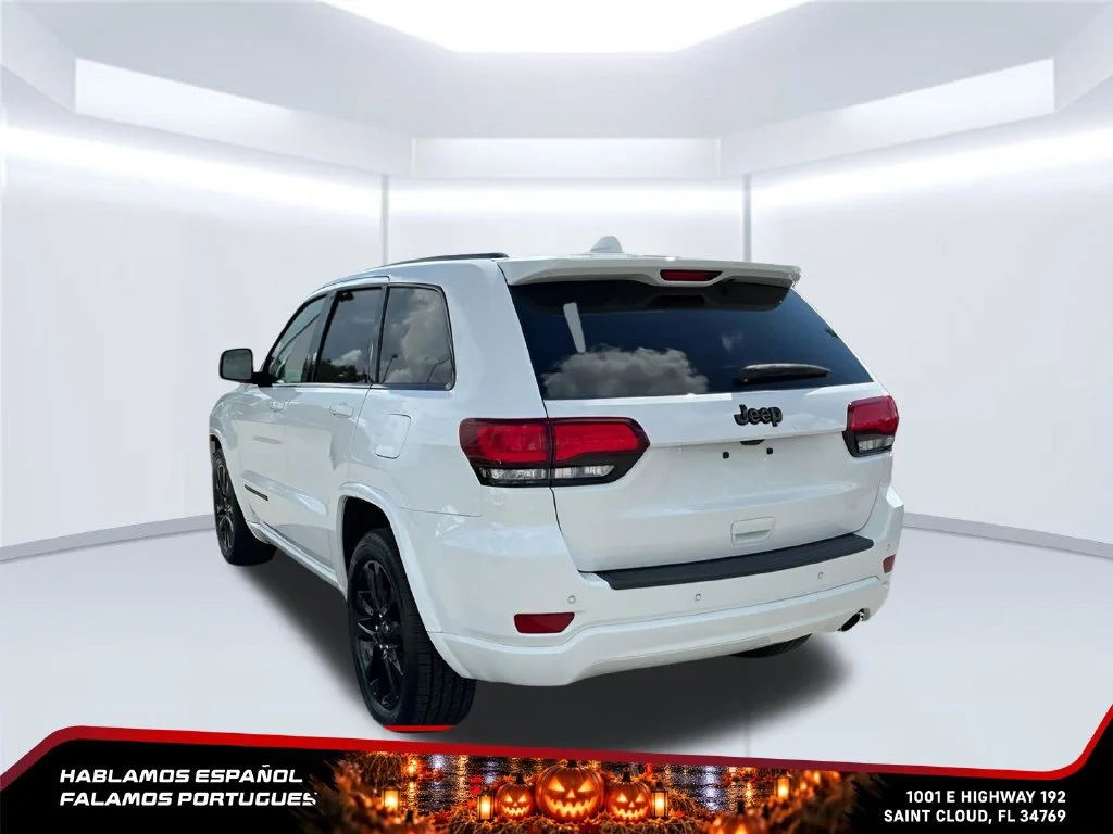 Used 2021 White Jeep Laredo X 4x2 image 4