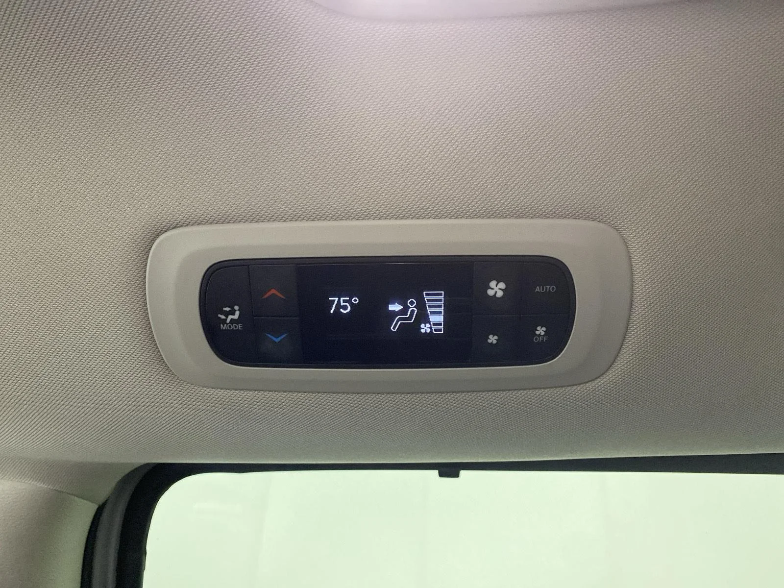 Used 2024 Silver Mist Clearcoat Chrysler Touring L image 30