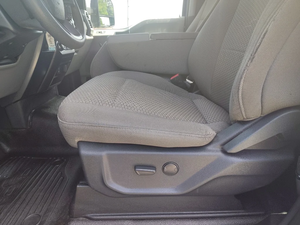 Used 2022 Atlas Blue Ford XLT image 18
