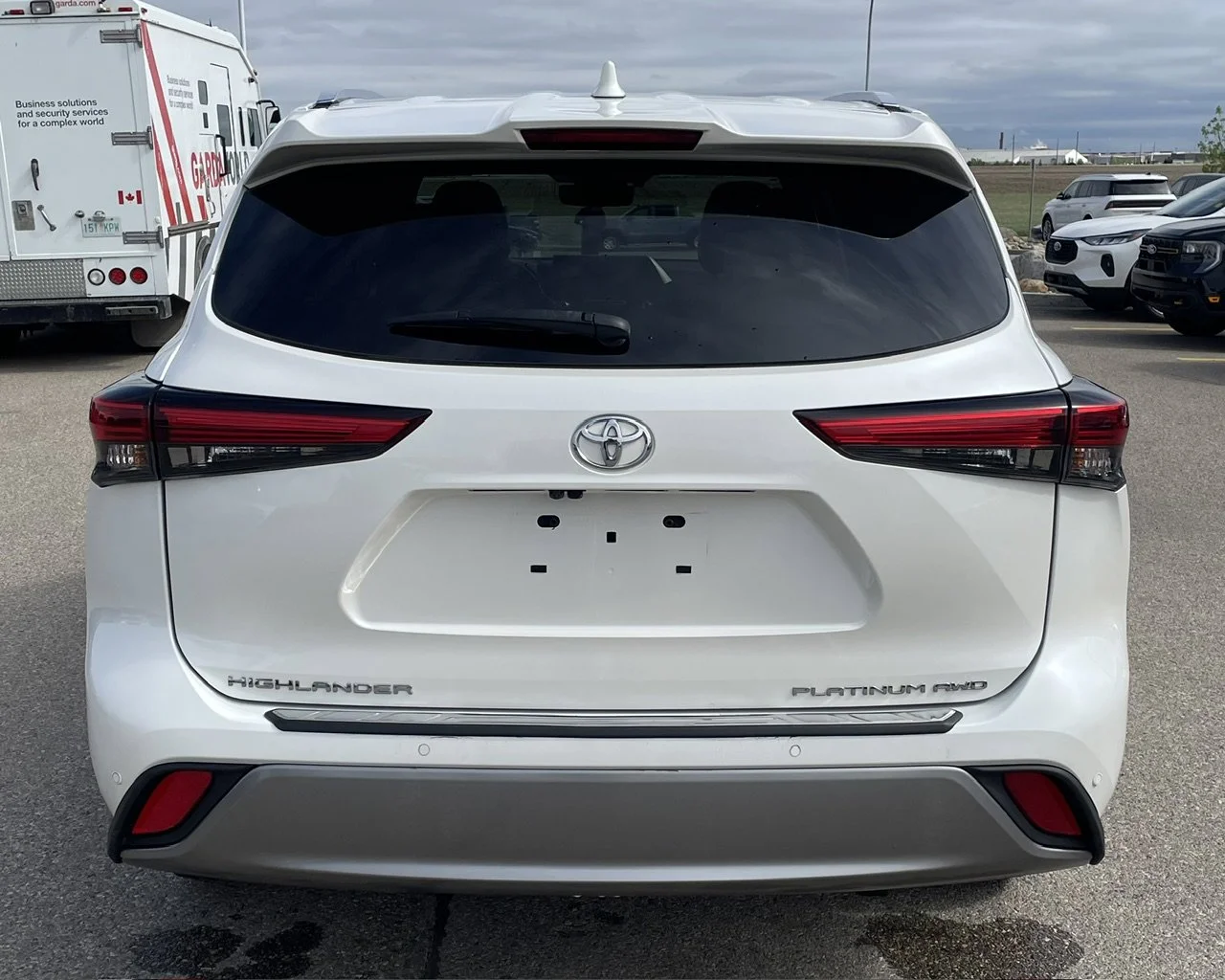 Used 2021 White Toyota LIMITED AWD **New Arrival** image 4