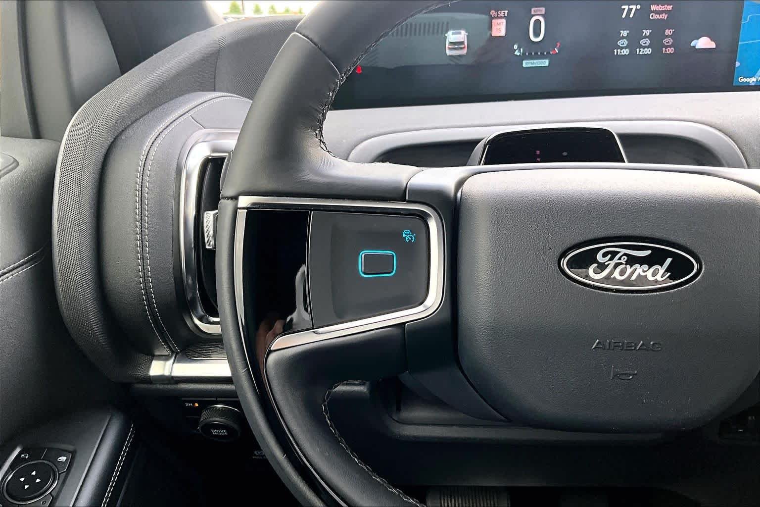 Used 2025 Space Silver Metallic Ford Platinum image 20