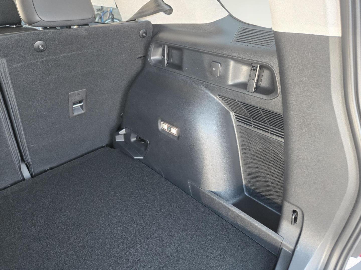 Used 2026 Oxford White Ford Outer Banks image 37