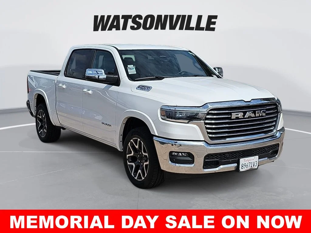 2025 RAM 1500 Laramie 4x4 Crew Cab 5'7's photo