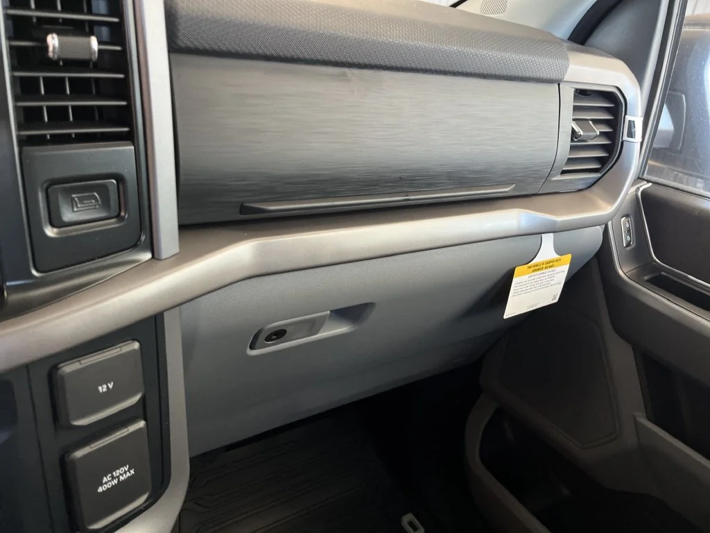 New 2026 Agate Black Metallic Ford XLT image 22
