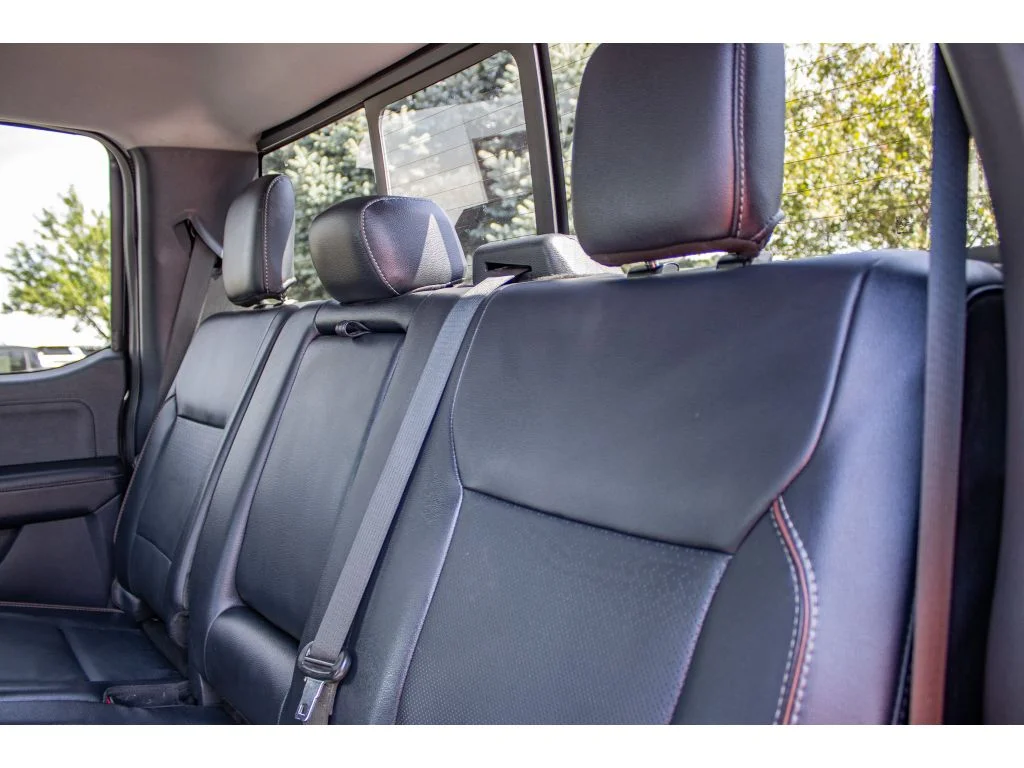 Used 2023 AGATE BLACK Ford LARIAT image 20