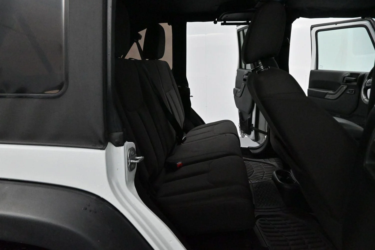 Used 2017 Bright White Clearcoat Jeep Sport image 26