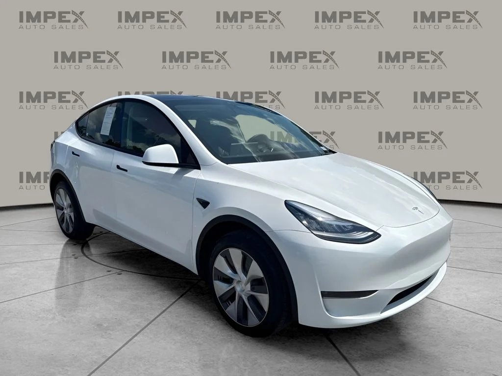 Used 2023 White Tesla Long Range image 4