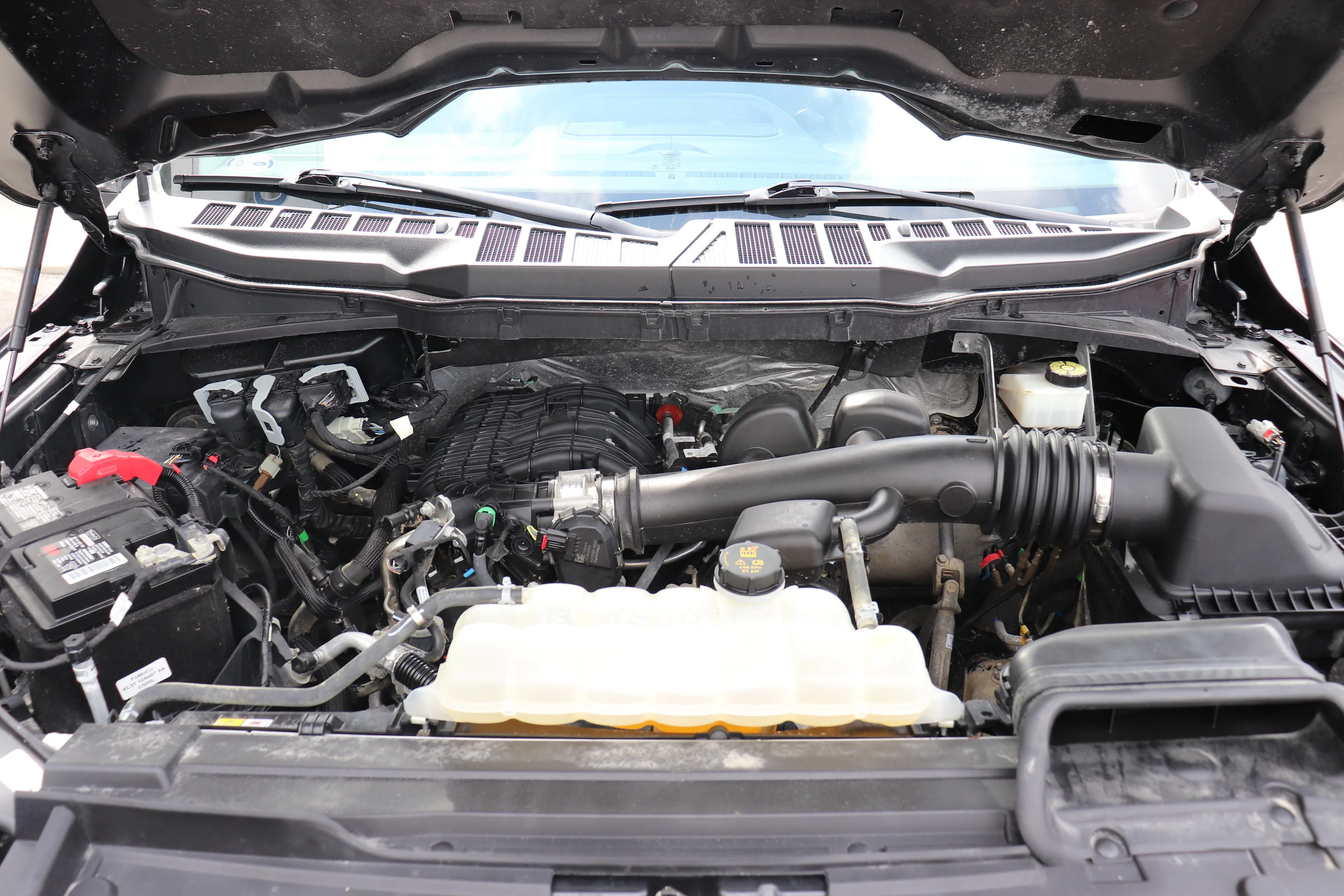 Certified Used 2022 Gray Ford XLT image 6