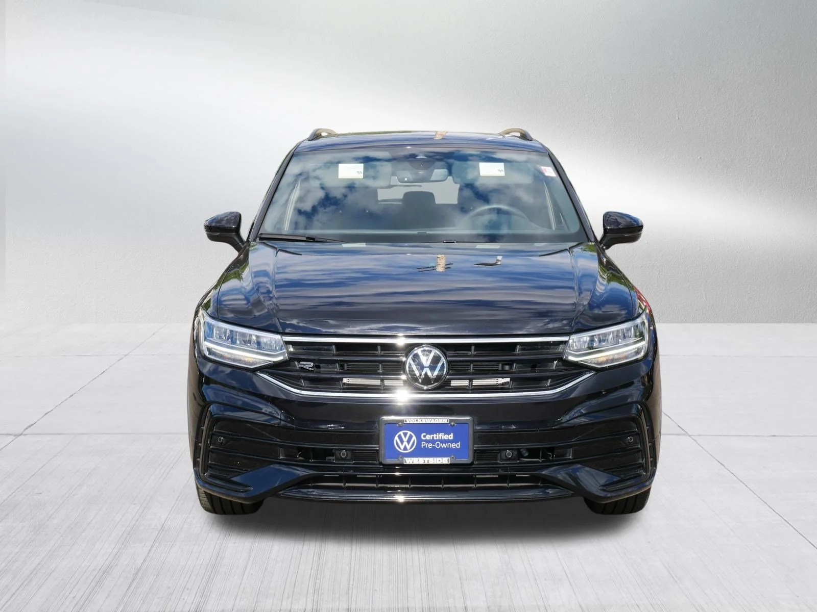Certified 2024 Volkswagen Tiguan SE R-LINE BLACK with VIN 3VV8B7AX7RM208051 for sale in Saint Louis Park, Minnesota