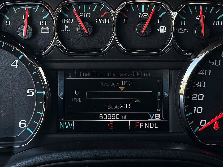 Used 2018 Deep Ocean Blue Metallic Chevrolet LT image 11
