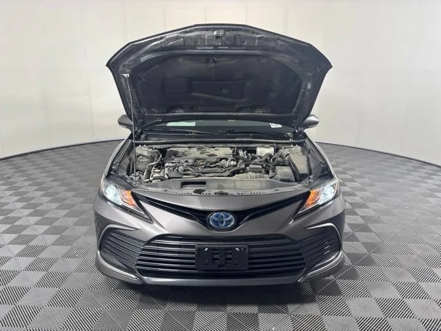 Used 2023  Toyota Hybrid LE image 37