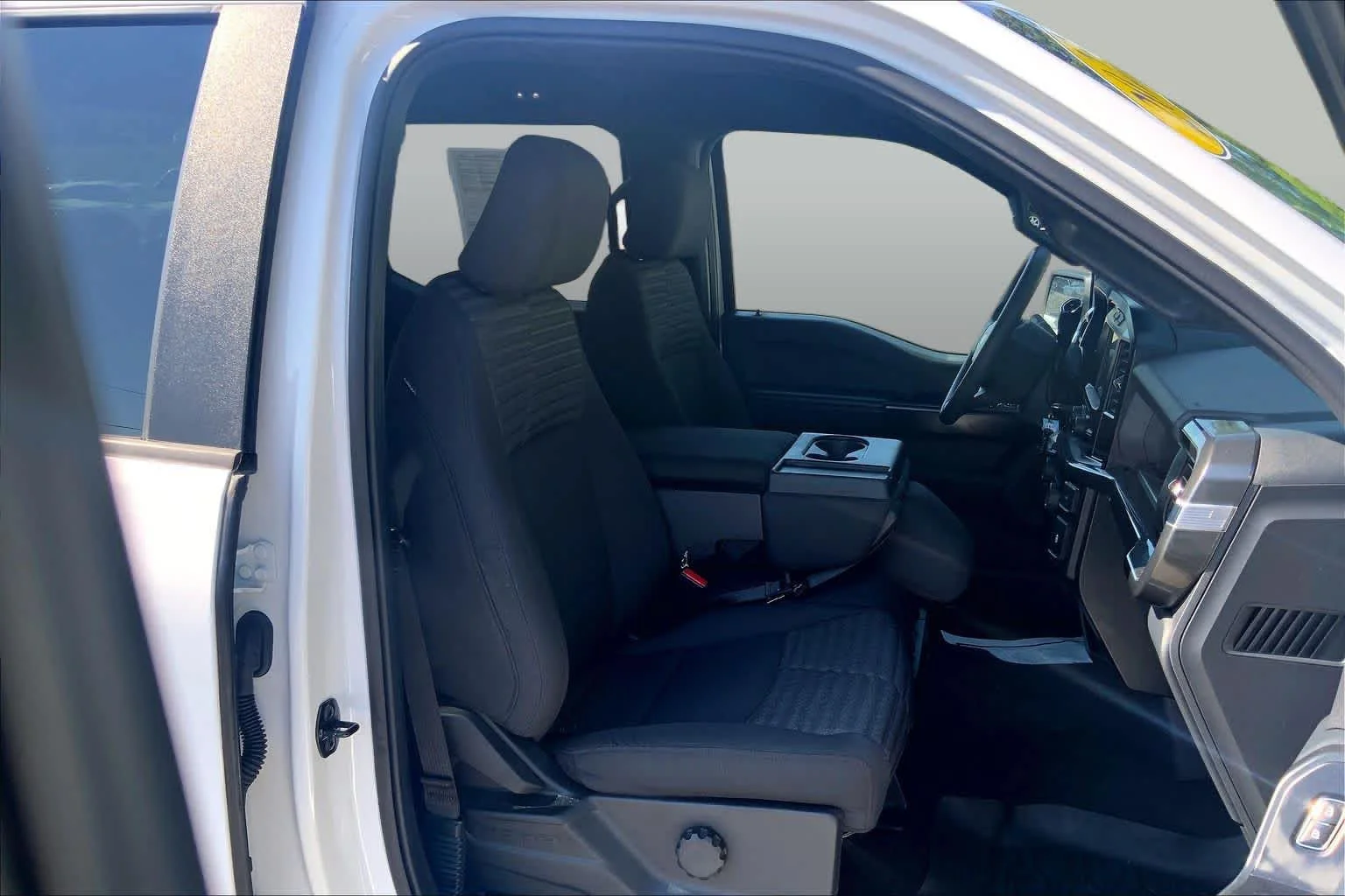 Certified Used 2023 Oxford White Ford XL image 8