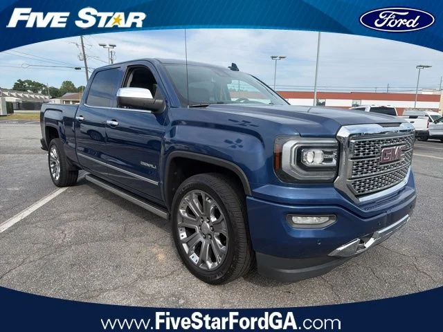 2017 GMC Sierra 4WD Crew Cab Standard Box's photo