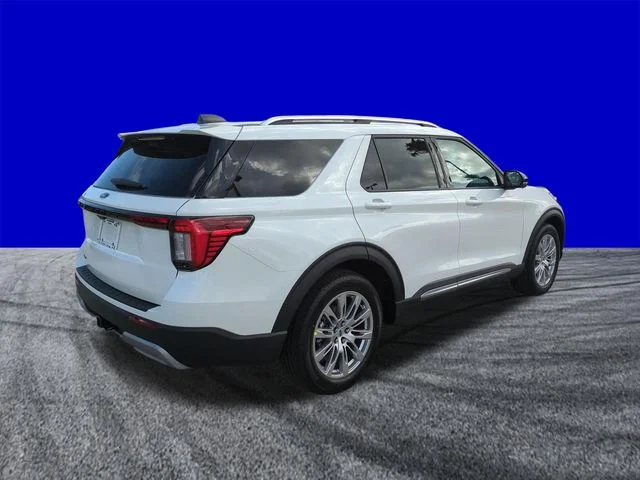 New 2026 Star White Metallic Tri-Coat Ford Platinum™ image 4