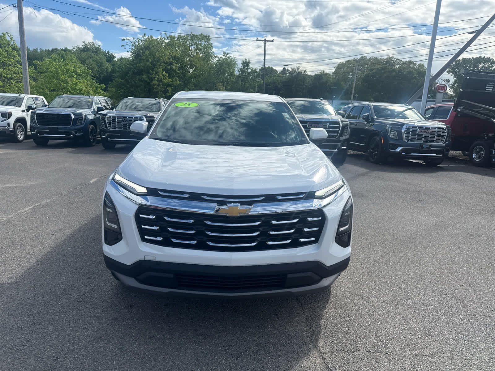 2025 Chevrolet Equinox LT - Photo 8