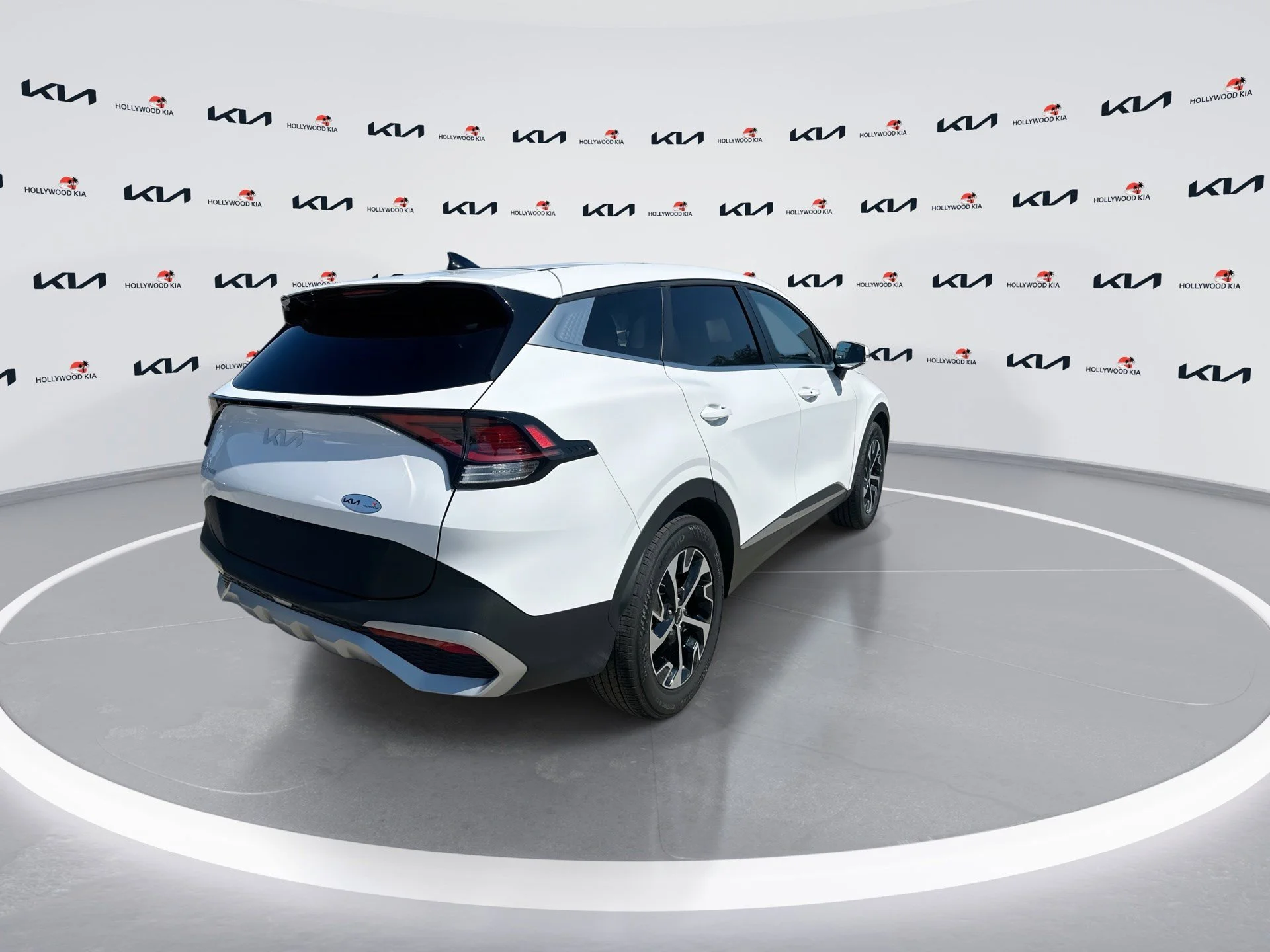 Certified Used 2025 Glacial White Pearl Kia EX image 8