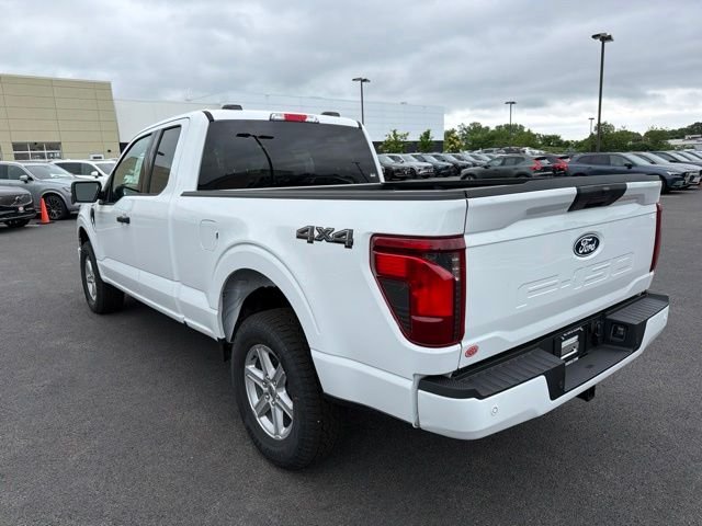 New 2026 Oxford White Ford XLT image 5